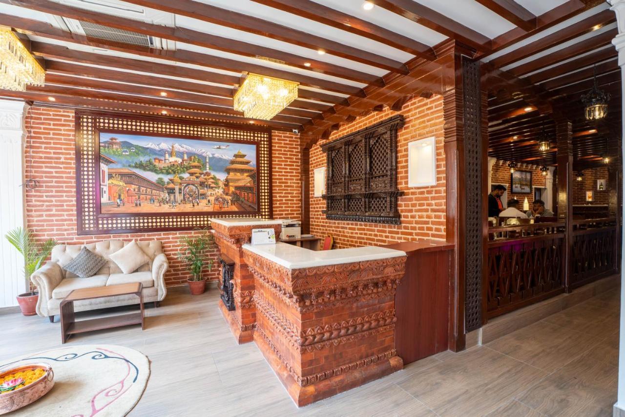 Airport Himalaya Boutique Hotel Катманду Екстер'єр фото