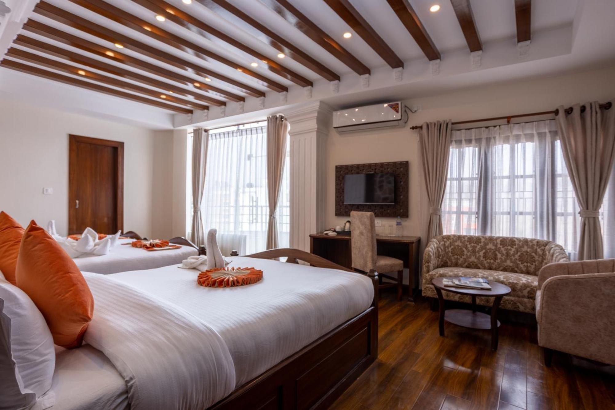 Airport Himalaya Boutique Hotel Катманду Екстер'єр фото