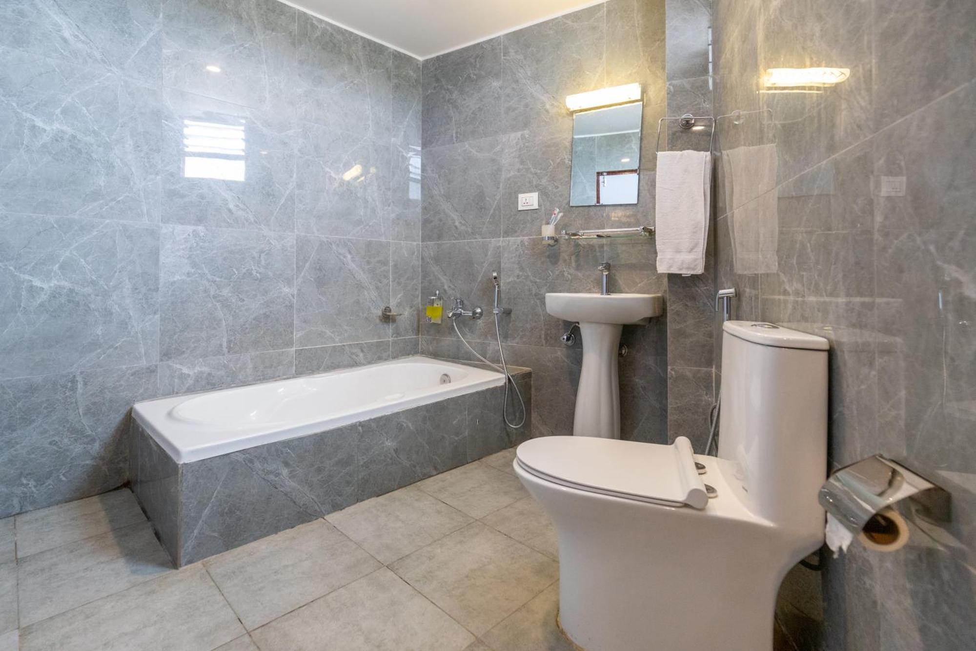 Airport Himalaya Boutique Hotel Катманду Екстер'єр фото