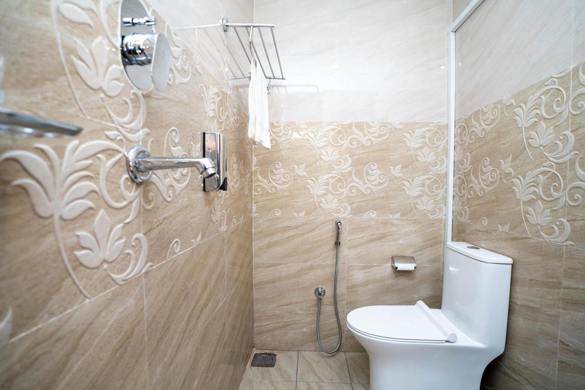 Airport Himalaya Boutique Hotel Катманду Екстер'єр фото